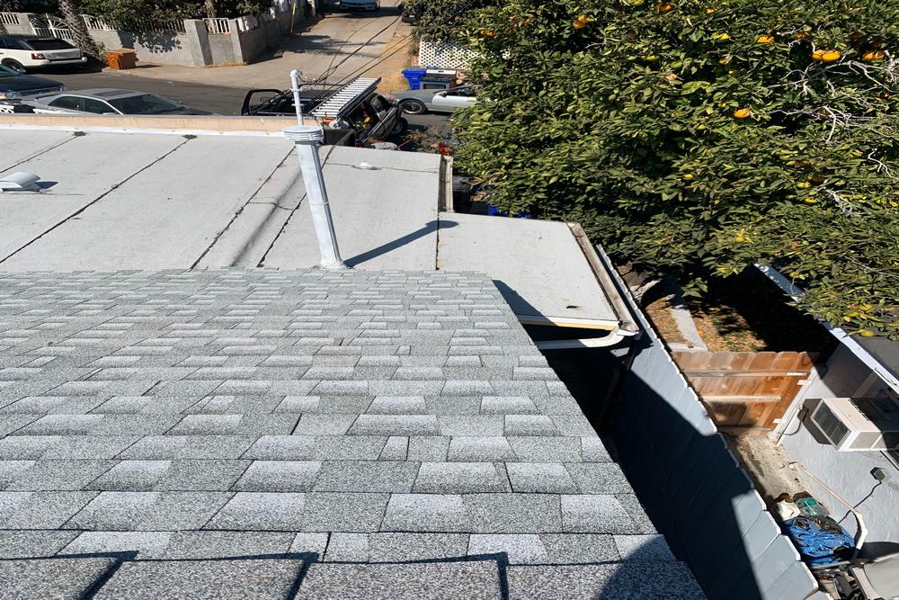 What Does a Sagging Roof Mean?